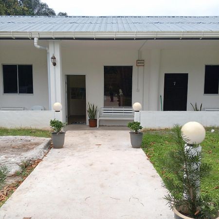 Sukau Tomanggong View Bed & Breakfast Luaran gambar